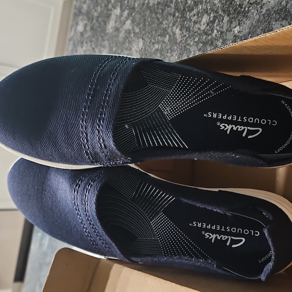 Women's Cloudsteppers by Clarks Breeze Step Slip On Shoes Dark Navy Size 6